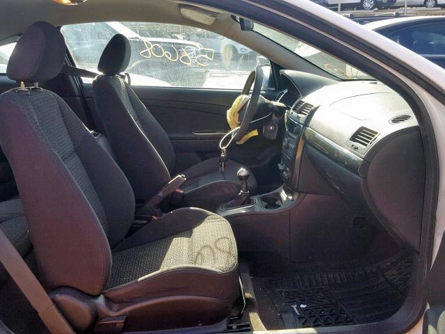 1G2AL15F377276516 - 2007 PONTIAC G5 WHITE photo 5