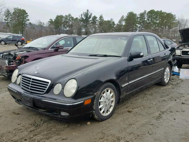 WDBJF65J01B259535 - 2001 MERCEDES-BENZ E 320 BLACK photo 2