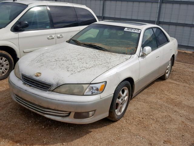 JT8BF28G0Y5079073 - 2000 LEXUS ES 300 WHITE photo 2