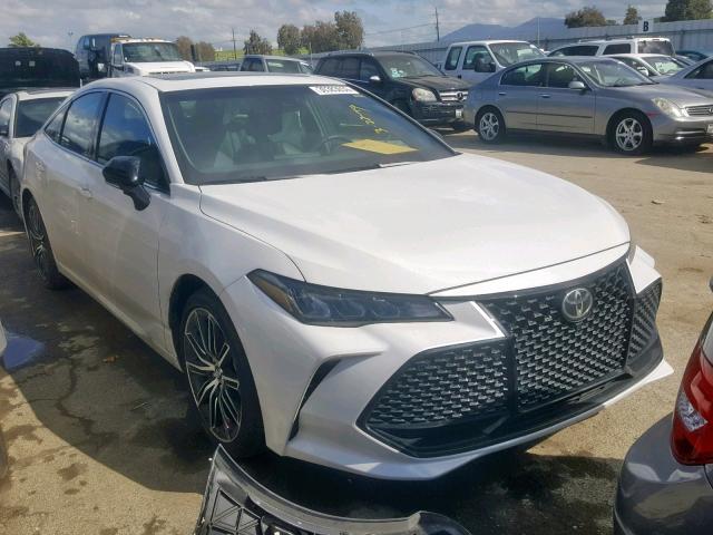 4T1BZ1FB7KU002087 - 2019 TOYOTA AVALON XLE WHITE photo 1
