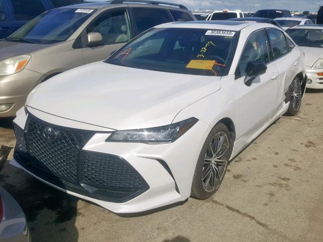 4T1BZ1FB7KU002087 - 2019 TOYOTA AVALON XLE WHITE photo 2