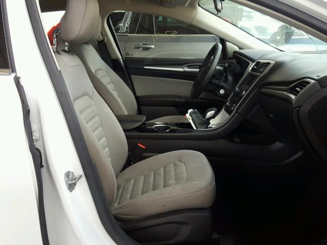 3FA6P0G77DR382578 - 2013 FORD FUSION S WHITE photo 5