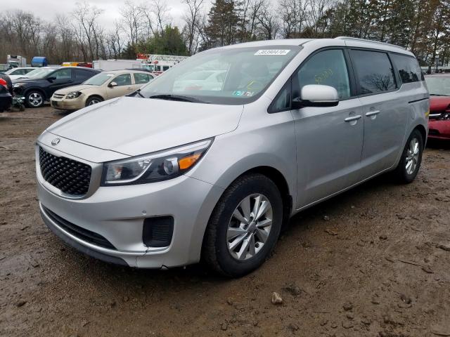 KNDMB5C14H6306530 - 2017 KIA SEDONA LX  photo 2