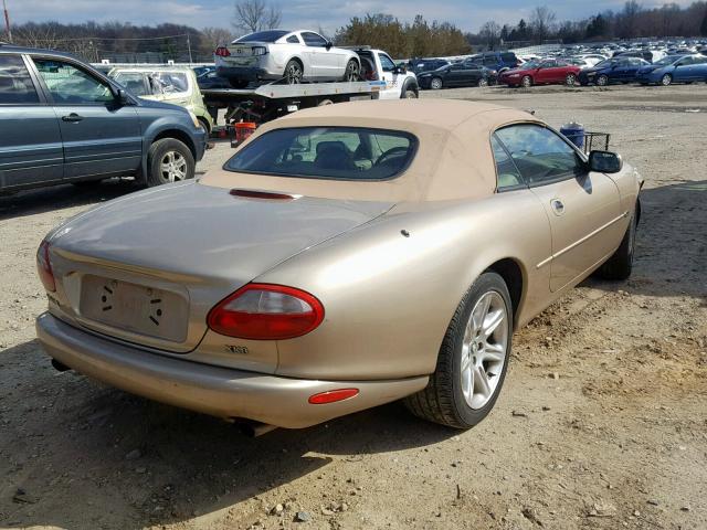 SAJJA42CXYNA10876 - 2000 JAGUAR XK8 GOLD photo 4