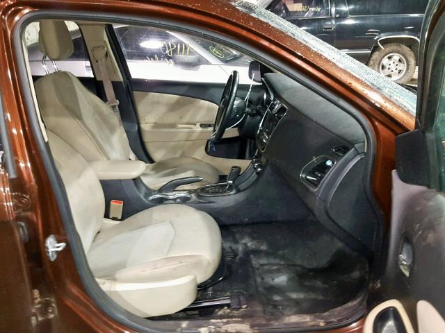 1C3CCBBBXCN298843 - 2012 CHRYSLER 200 TOURIN BROWN photo 5