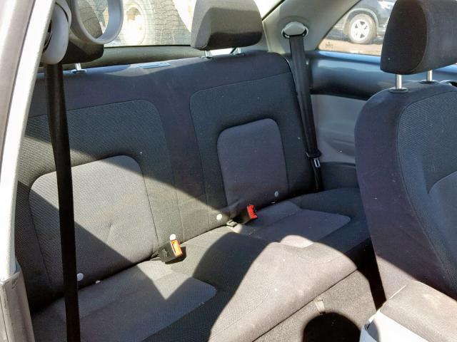 3VWCK21CX4M410297 - 2004 VOLKSWAGEN NEW BEETLE ნაცრისფერი ფოტო 6