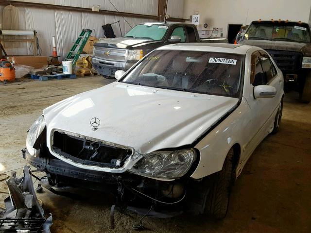 WDB2200751A269996 - 2002 MERCEDES-BENZ S550 WHITE photo 2