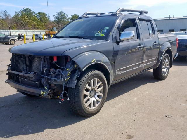 1N6AD0EV6AC427435 - 2010 NISSAN FRONTIER C GRAY photo 2