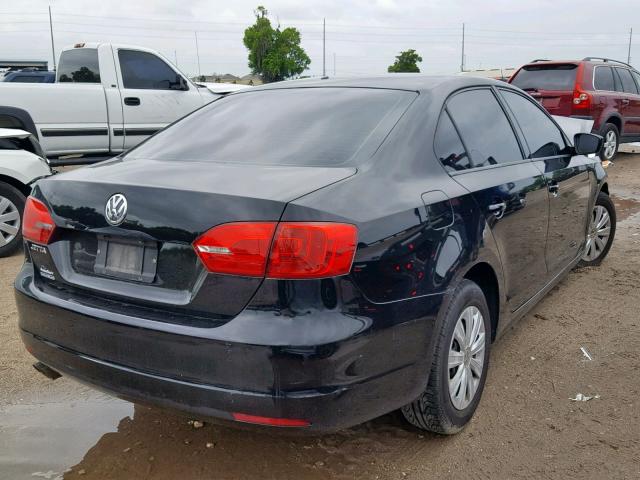 3VW2K7AJ8EM352540 - 2014 VOLKSWAGEN JETTA BASE BLACK photo 4