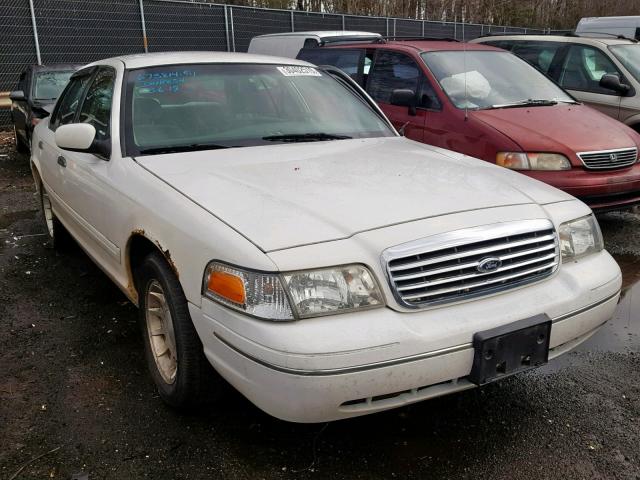 2FAFP74W7WX176122 - 1998 FORD CROWN VICT WHITE photo 1