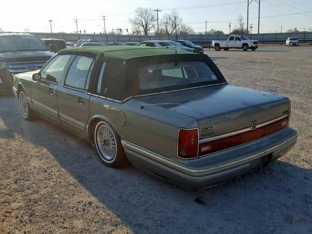 1LNLM81W0RY631330 - 1994 LINCOLN TOWN CAR E GREEN photo 3