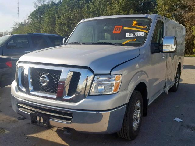 5BZAF0AA6HN850336 - 2017 NISSAN NV 3500 SILVER photo 2