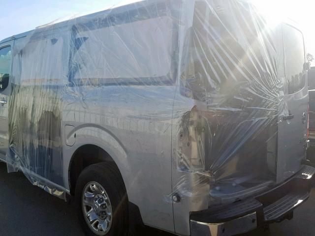 5BZAF0AA6HN850336 - 2017 NISSAN NV 3500 SILVER photo 9