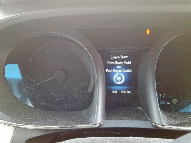 4T1BK1EB7HU255165 - 2017 TOYOTA AVALON XLE WHITE photo 8