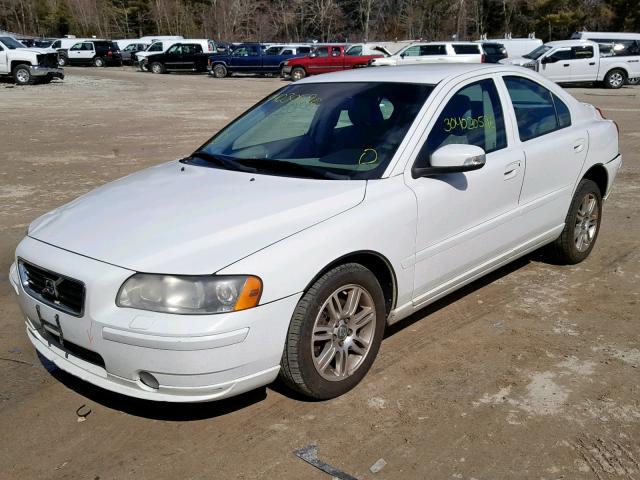 YV1RH592472623566 - 2007 VOLVO S60 2.5T WHITE photo 2