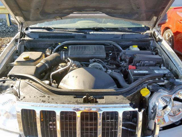 1J8HR58N15C617511 - 2005 JEEP GRAND CHER SILVER photo 7