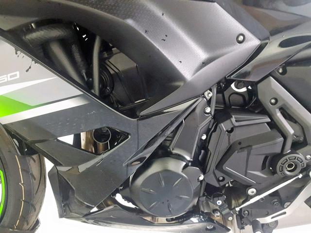 JKAEXEK1XKDA30085 - 2019 KAWASAKI EX650 F BLACK photo 12