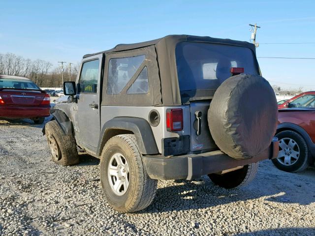 1C4AJWAG4FL665023 - 2015 JEEP WRANGLER S SILVER photo 3