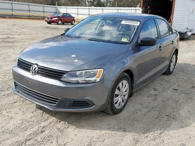 3VW2K7AJ3EM365373 - 2014 VOLKSWAGEN JETTA BASE GRAY photo 2