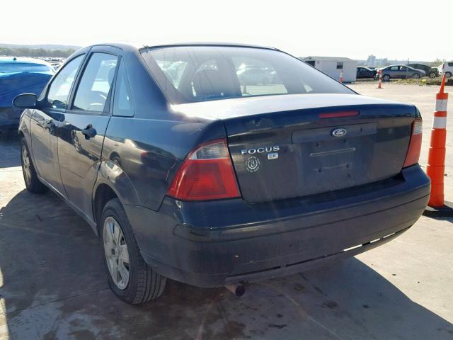 1FAFP34N17W298858 - 2007 FORD FOCUS ZX4 BLACK photo 3