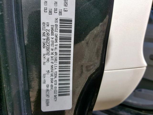 2C4RVABG2CR390702 - 2012 VOLKSWAGEN ROUTAN SE GRAY photo 10