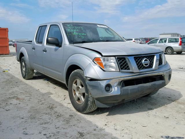 1N6AD09U68C407374 - 2008 NISSAN FRONTIER C SILVER photo 1