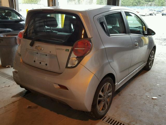 KL8CK6S02FC801231 - 2015 CHEVROLET SPARK EV 1 银色 照片 4