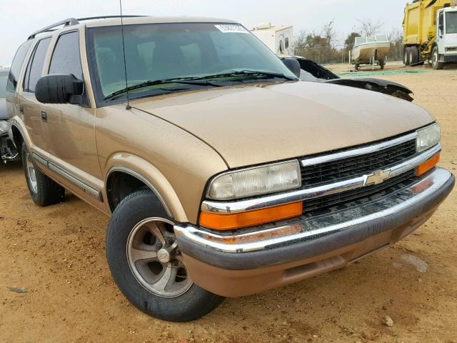 1GNCS13W9X2140793 - 1999 CHEVROLET BLAZER TAN photo 1