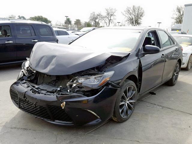 4T1BK1FK7FU554473 - 2015 TOYOTA CAMRY XSE GRAY photo 2