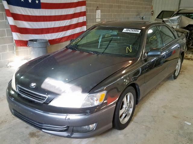 JT8BF28G2Y0251228 - 2000 LEXUS ES 300 GRAY photo 2