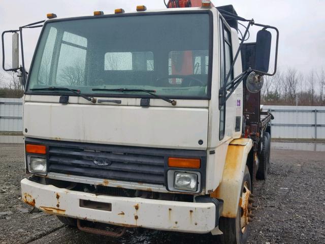 1FDYH85E4TVA18129 - 1996 FORD LOW TILT C WHITE photo 2