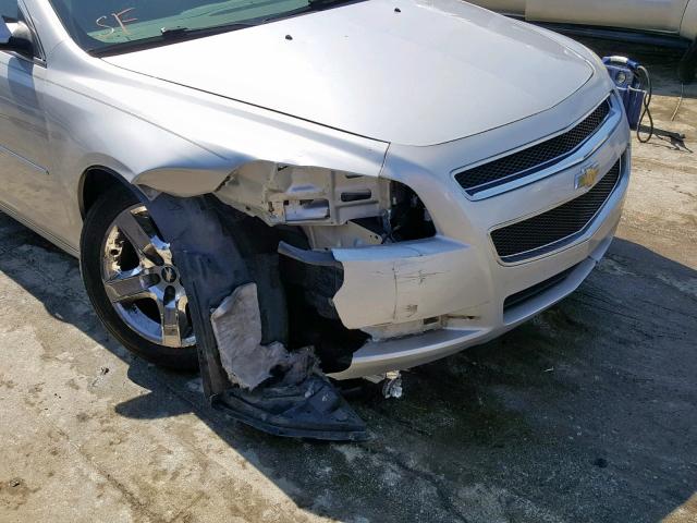 1G1ZC5E0XAF188876 - 2010 CHEVROLET MALIBU 1LT ვერცხლისფერი ფოტო 9