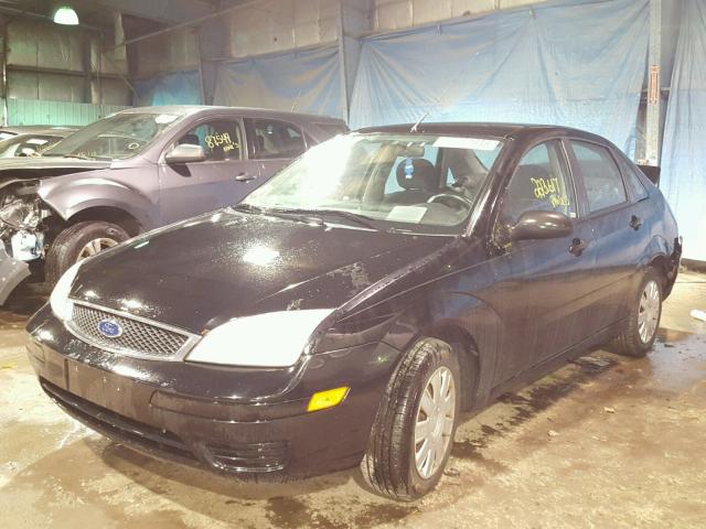 1FAFP34N56W148086 - 2006 FORD FOCUS ZX4 BLACK photo 2