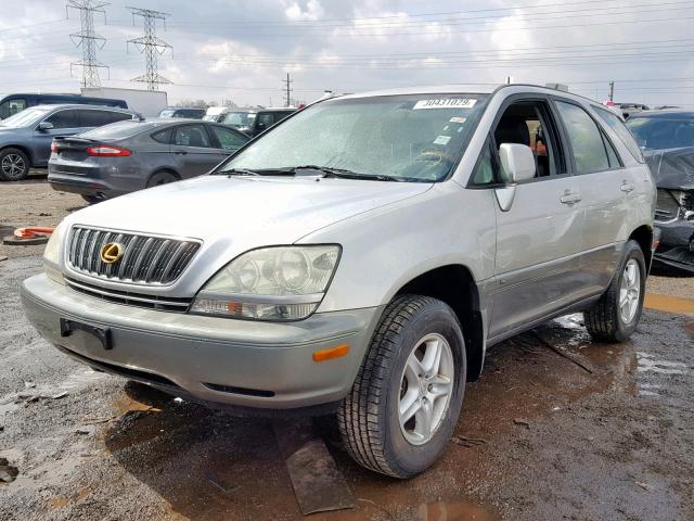 JTJHF10U010204824 - 2001 LEXUS RX 300 SILVER photo 2