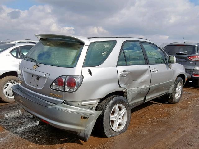 JTJHF10U010204824 - 2001 LEXUS RX 300 SILVER photo 4