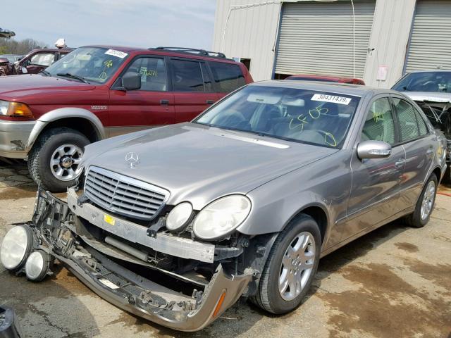 WDBUF65J25A644135 - 2005 MERCEDES-BENZ E 320 GRAY photo 2