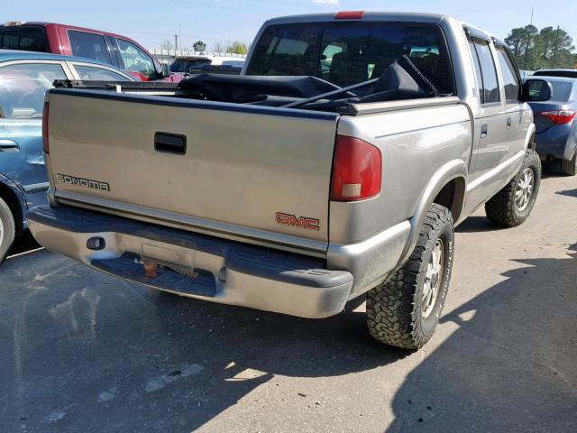 1GTDT13W72K239941 - 2002 GMC SONOMA GOLD photo 4