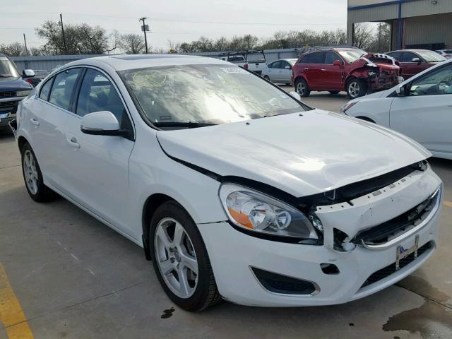 YV1622FS2C2114643 - 2012 VOLVO S60 T5 WHITE photo 1