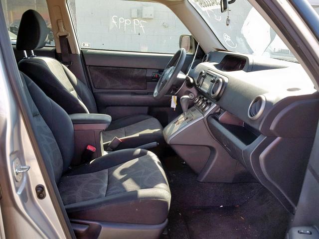 JTLZE4FE7EJ065775 - 2014 TOYOTA SCION XB 银色 照片 5