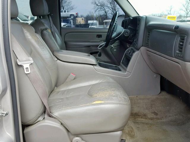 1GKEC13T65J177781 - 2005 GMC YUKON GRAY photo 5