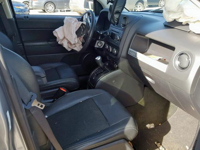 1C4NJCBA7HD166935 - 2017 JEEP COMPASS SP 银色 照片 5