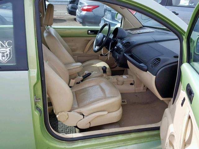 3VWDD21C0YM462252 - 2000 VOLKSWAGEN NEW BEETLE მწვანე ფოტო 5