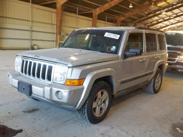 1J8HH48K08C162366 - 2008 JEEP COMMANDER SILVER photo 2