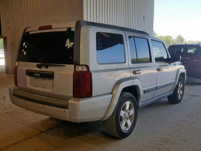 1J8HH48K08C162366 - 2008 JEEP COMMANDER SILVER photo 4