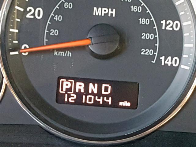 1J8HG48KX8C142418 - 2008 JEEP COMMANDER GREEN photo 8