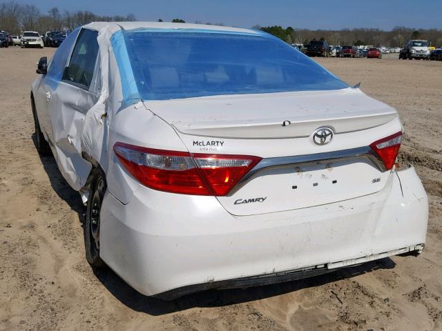 4T1BF1FKXGU142392 - 2016 TOYOTA CAMRY LE თეთრი ფოტო 3