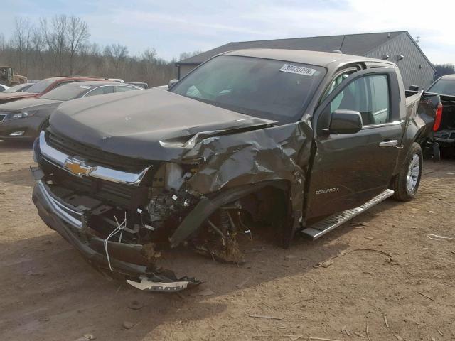 1GCGTCEN3J1153575 - 2018 CHEVROLET COLORADO L GREEN photo 2