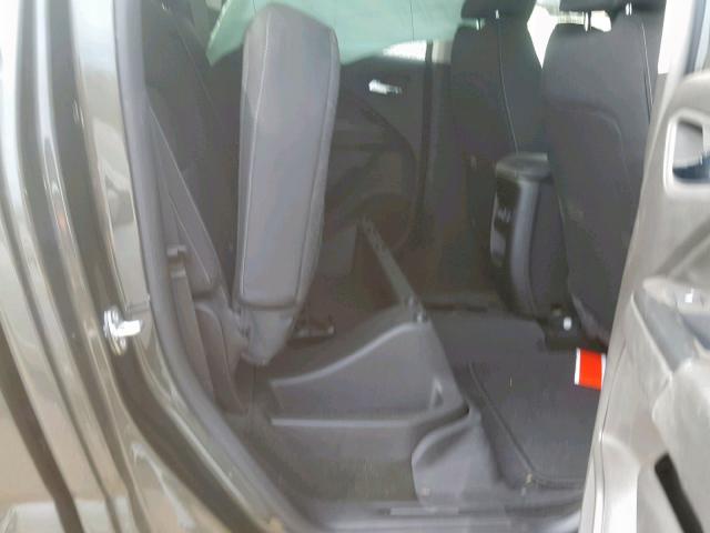 1GCGTCEN3J1153575 - 2018 CHEVROLET COLORADO L GREEN photo 6