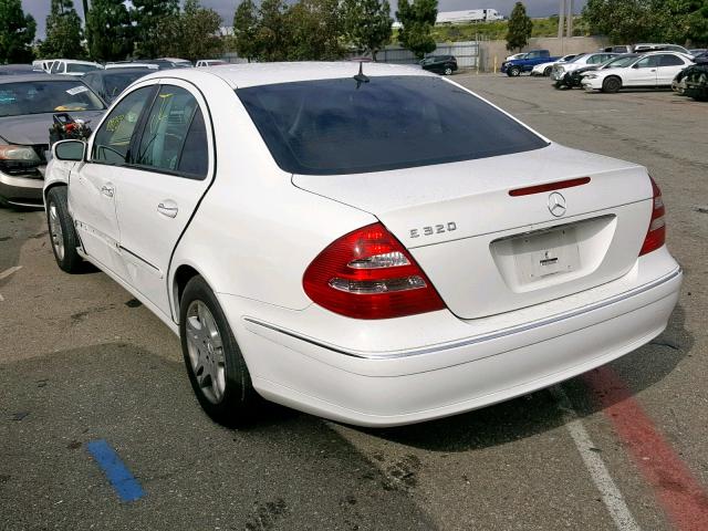 WDBUF65J33A248549 - 2003 MERCEDES-BENZ E 320 WHITE photo 3