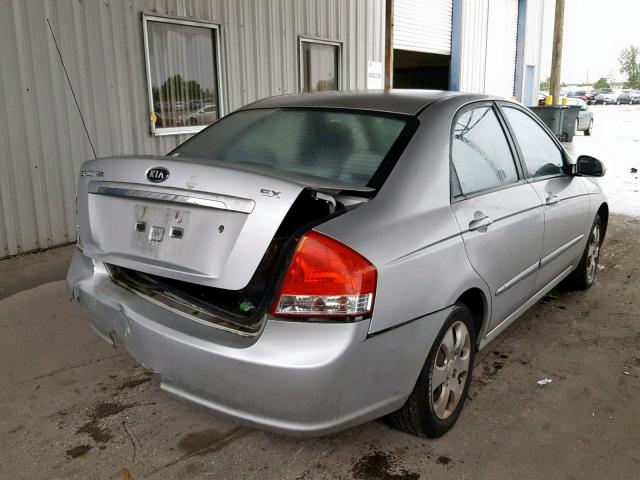 KNAFE221295618026 - 2009 KIA SPECTRA EX SILVER photo 4